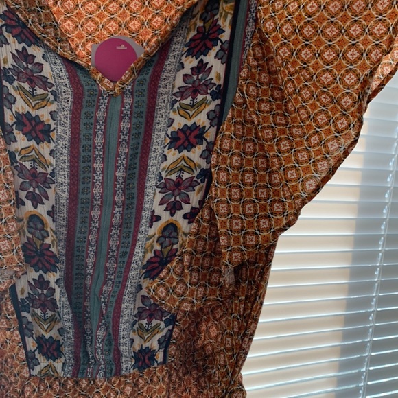 Brand new, never worn with tag still on it. - Picture 3 of 14